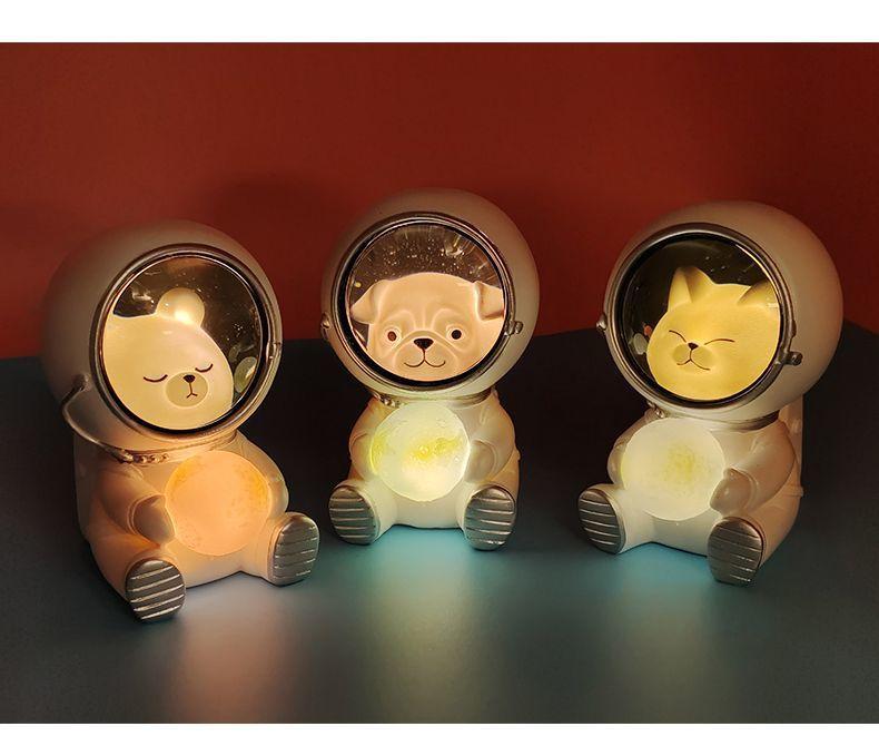 Led Astronaut Natlys Med Dyr Hund - Satana.dk Happypet